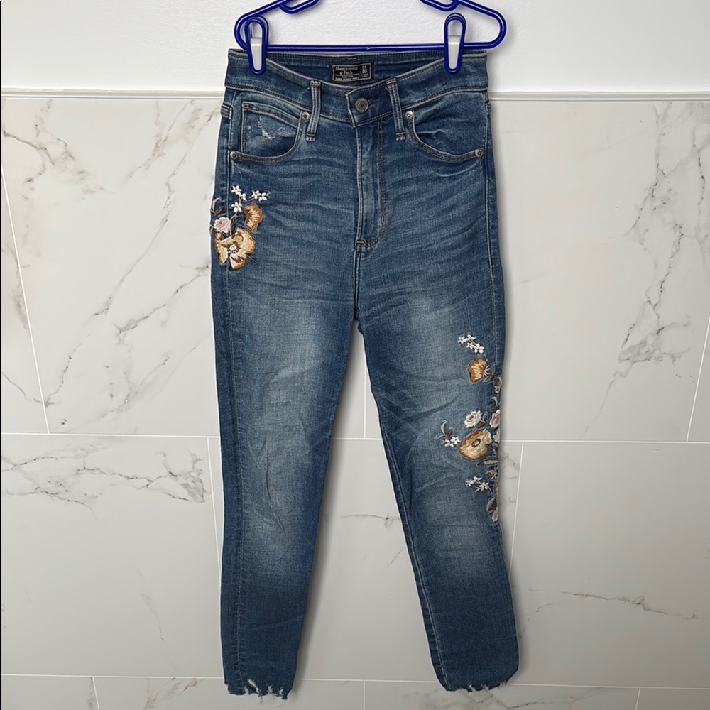 Abercrombie & Fitch High Rise Super Skinny Ankle Floral Embroidered Jeans